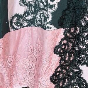 Beautiful Pink and Black Blouse made in Italy Mark 3X.